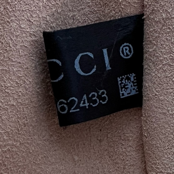 GUCCI GG MARMONT MINI SHOULDER BAG - Picture 10 of 16